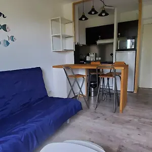 Appartement Dans Avec Piscine, La Londe-les-Maures