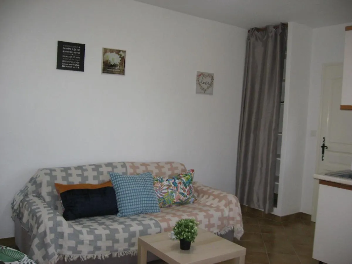 Appartement rez de chaussé à La Londe-les-Maures